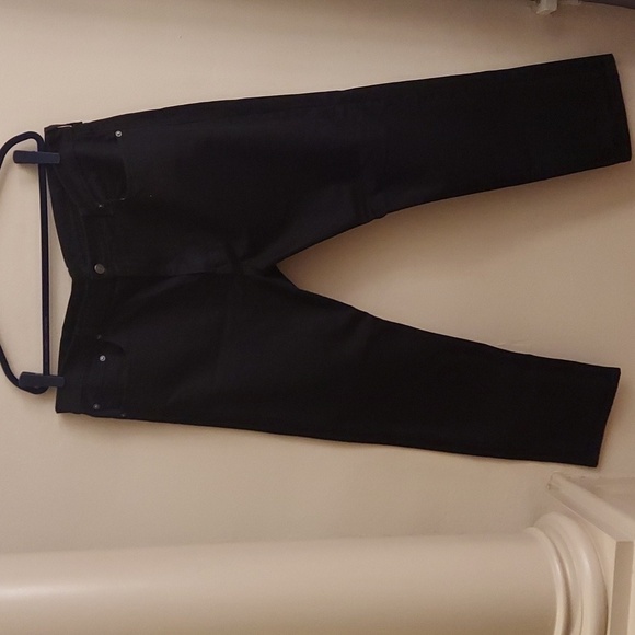 LEVI'S Men's Black Regular Tapered Fit Jeans - Picture 6 of 16